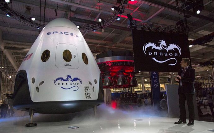 SpaceX to send first tourists