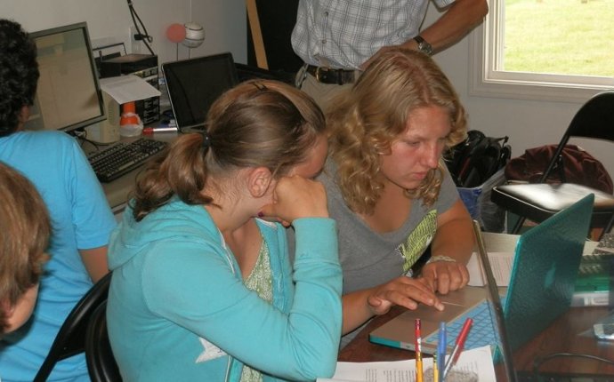 Astronomy Camps for high school students